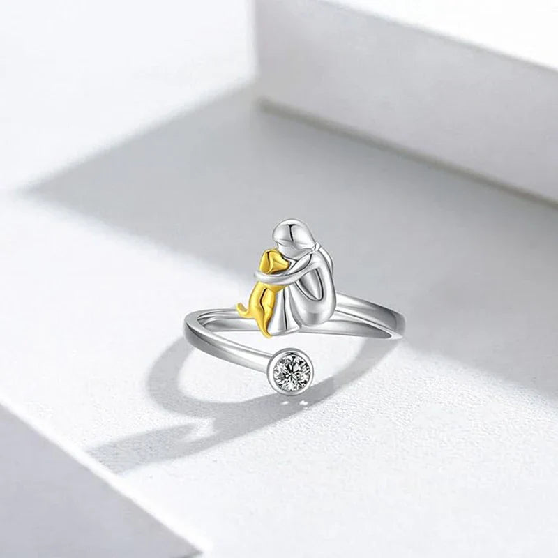 SARA | Dog Embrace Ring