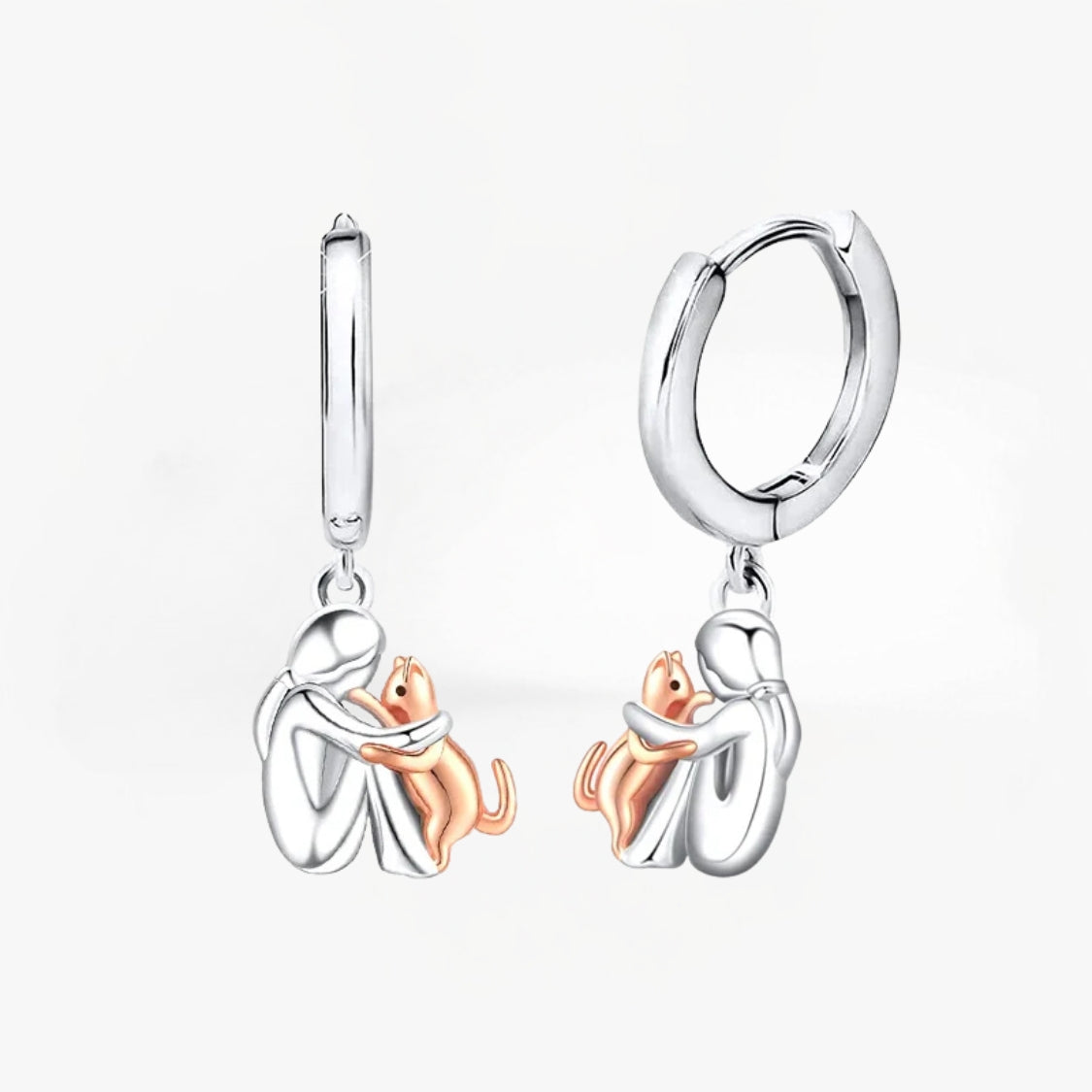 TARA | Cat Embrace Earring (Round Closure)